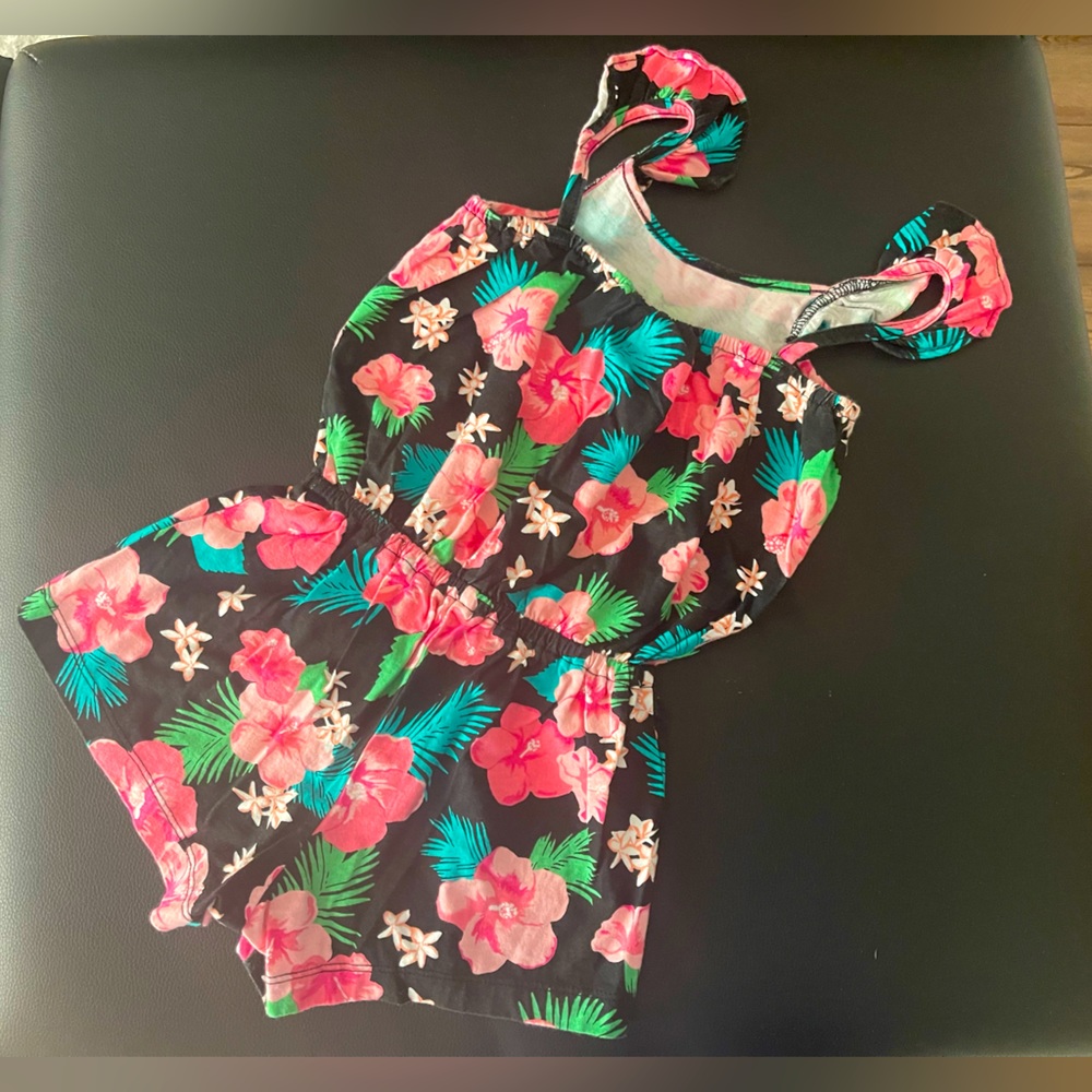 Childrens Place Black Floral Print Romper|Worn Twice|EUC|Size 4T